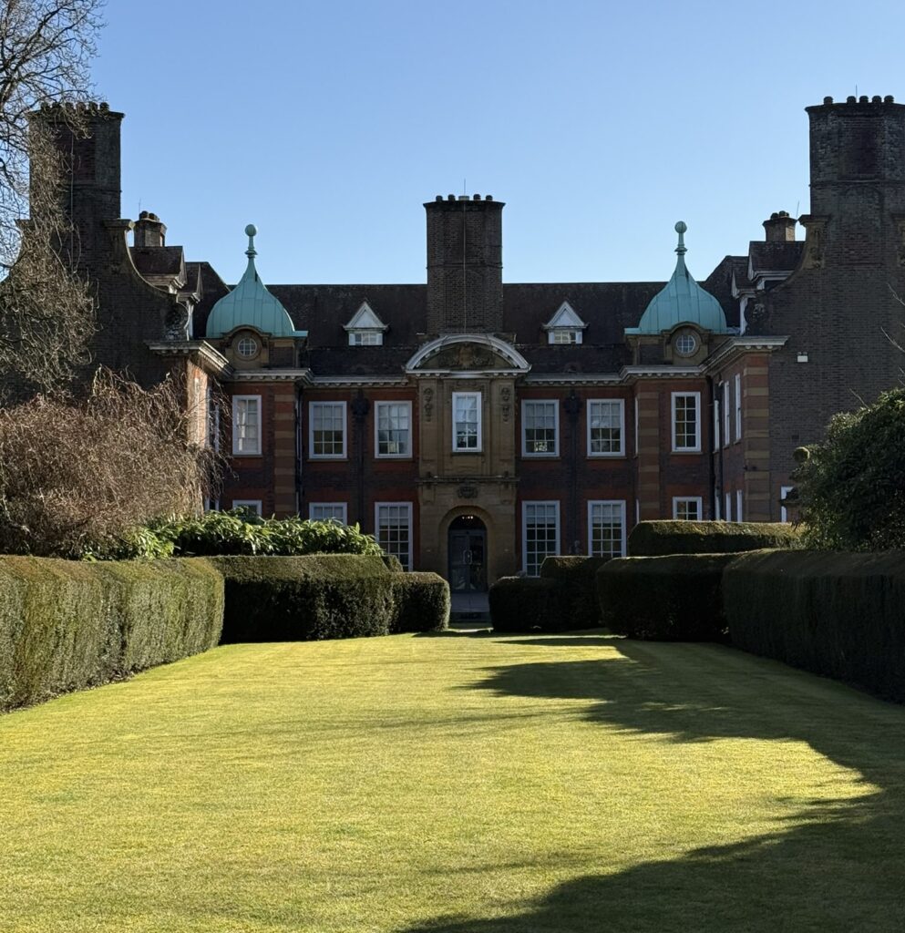 Barnett Hill - Recommended Supplier KT Entertainments